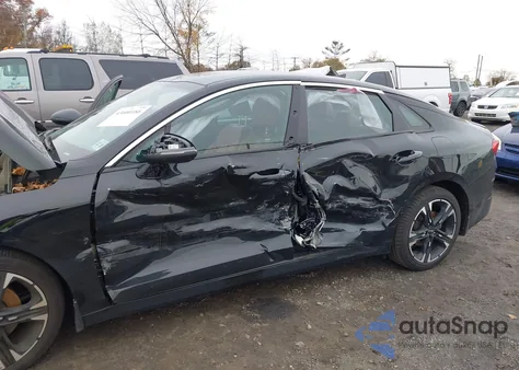 2024 Kia K5 Gt-Line z USA, uszkodzony, nr VIN 5XXG64J29RG264205